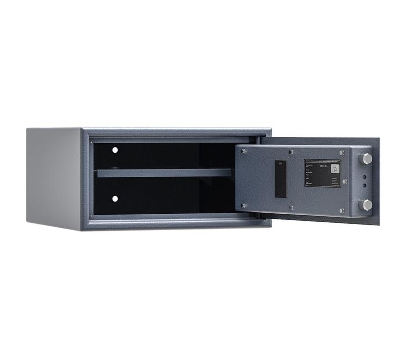 ISS ADORF 331004 12 E