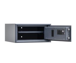 ISS ADORF 331004 12 E