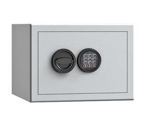ISS BADEN-BADEN 34100 02 E