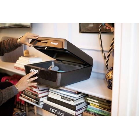 Tule- ja veekindel seif CHW30300EURHRO